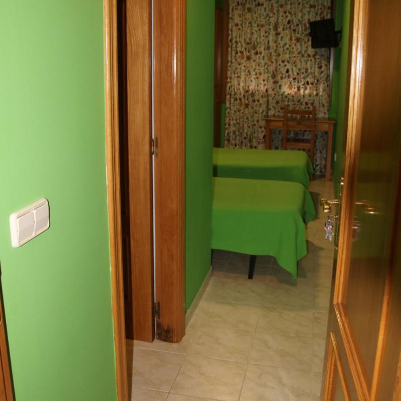 Hostal Burgales Milagro Zewnętrze zdjęcie