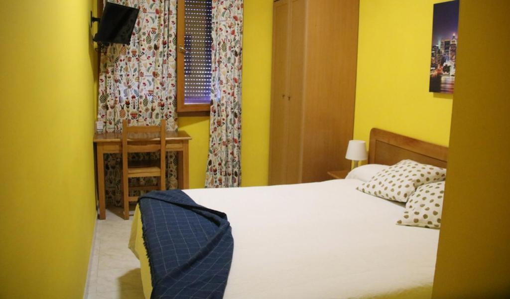 Hostal Burgales Milagro Zewnętrze zdjęcie