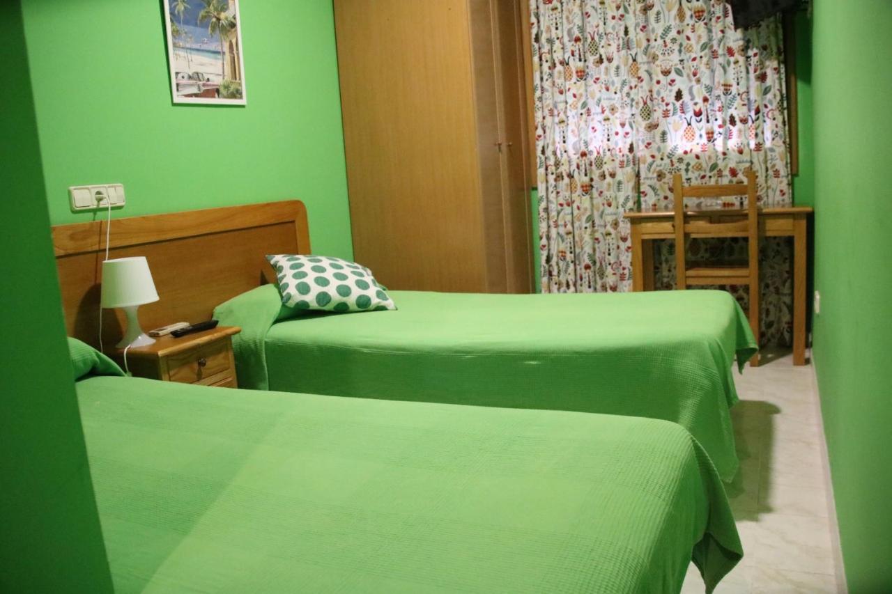 Hostal Burgales Milagro Zewnętrze zdjęcie